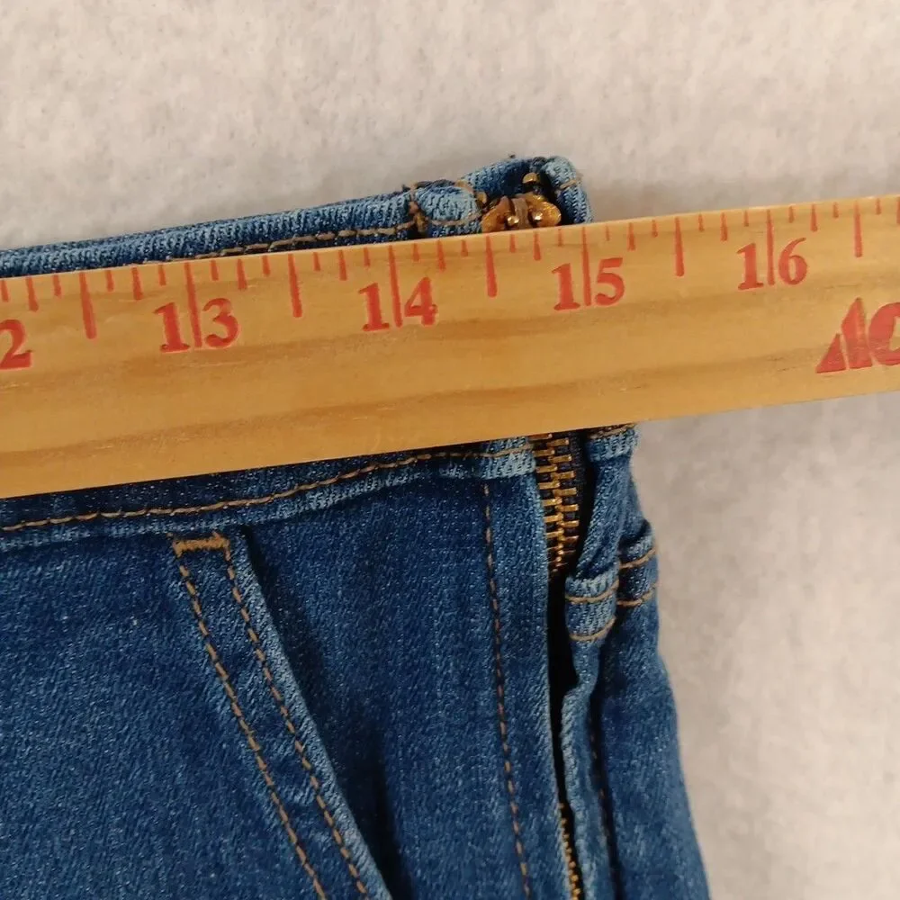 Vintage Levi's Denim Shorts Size 29 Blue Double Side Zip Y2K patch pocket
